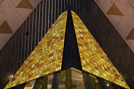 New Grand Egyptian Museum and Giza Pyramids from Hurghada by Bus